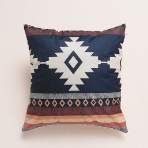 $5️⃣for$2️⃣5️⃣ Aztec print throw pillow cover